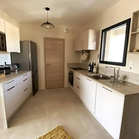 4 Personnes - Grande Terrasse - Proche Du Port - Porto-vecchio * Porto-Vecchio (Corsica)