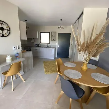 4 Personnes - Grande Terrasse - Proche Du Port - Porto-vecchio *