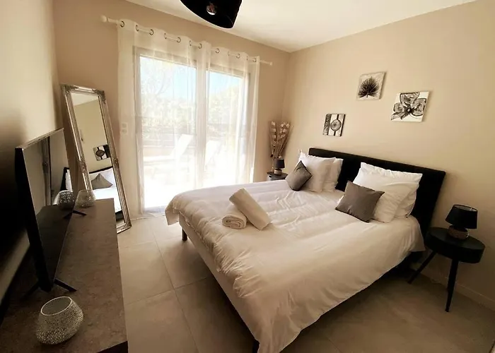 4 Personnes - Grande Terrasse - Proche Du Port - Porto-vecchio Apartment *