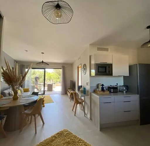 4 Personnes - Grande Terrasse - Proche Du Port - Porto-vecchio Apartment Porto-Vecchio (Corsica)